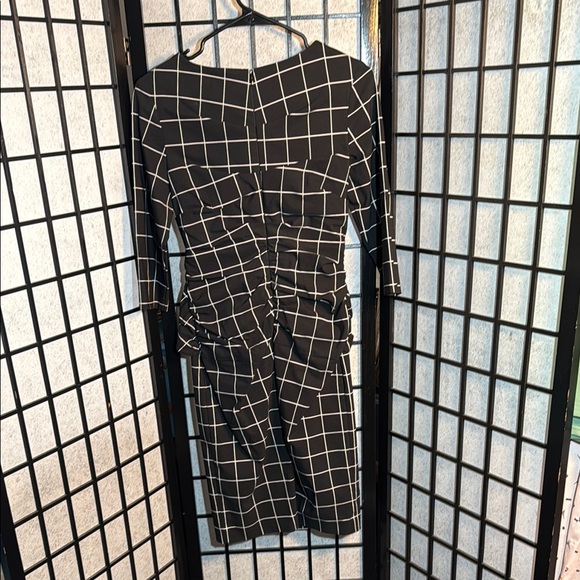 Sara Campbell Black and White 3/4 Sleeve Sheath Dress, SZ 4 - Picture 4 of 13